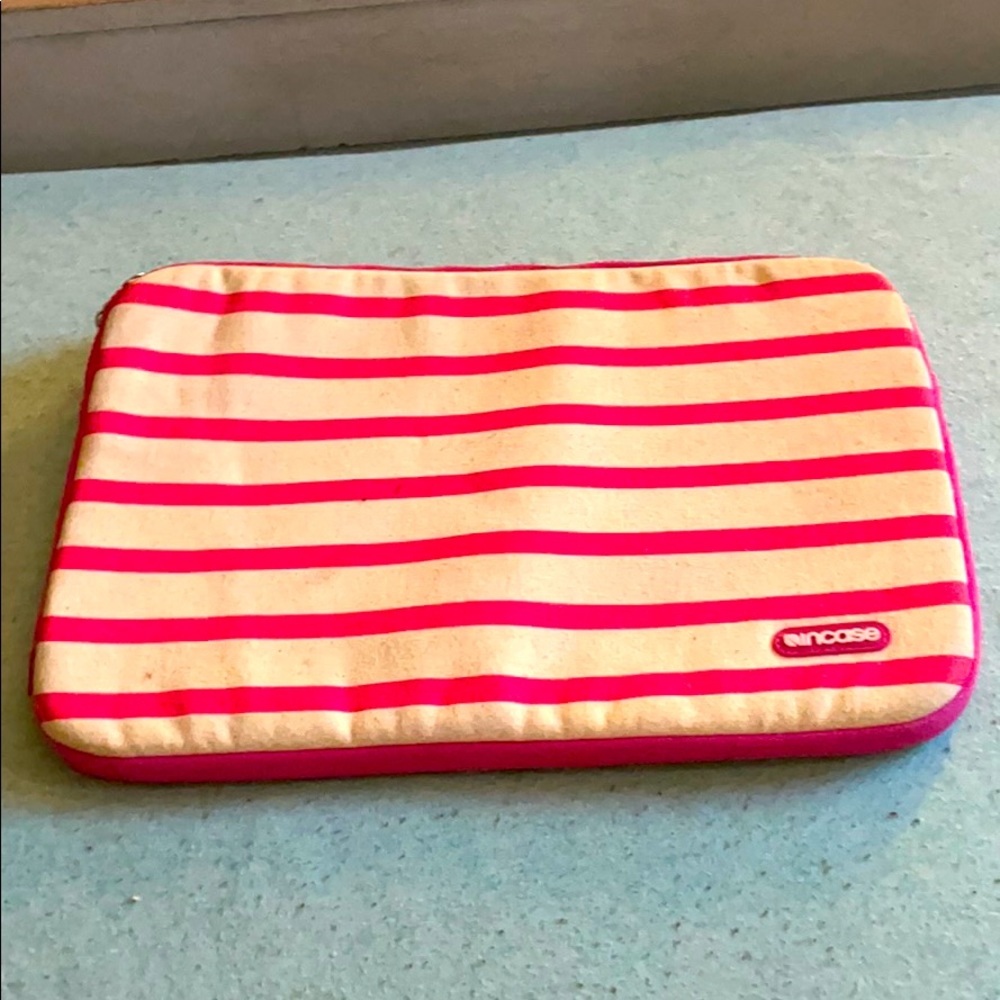 Laptop bag (incase)